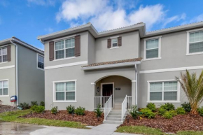 5 Bed Storey Lake Beautiful Townhome! townhouse